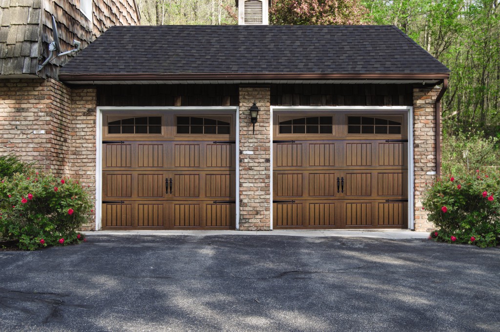 Beautiful New Insulated Garage Door Knoxville Installed