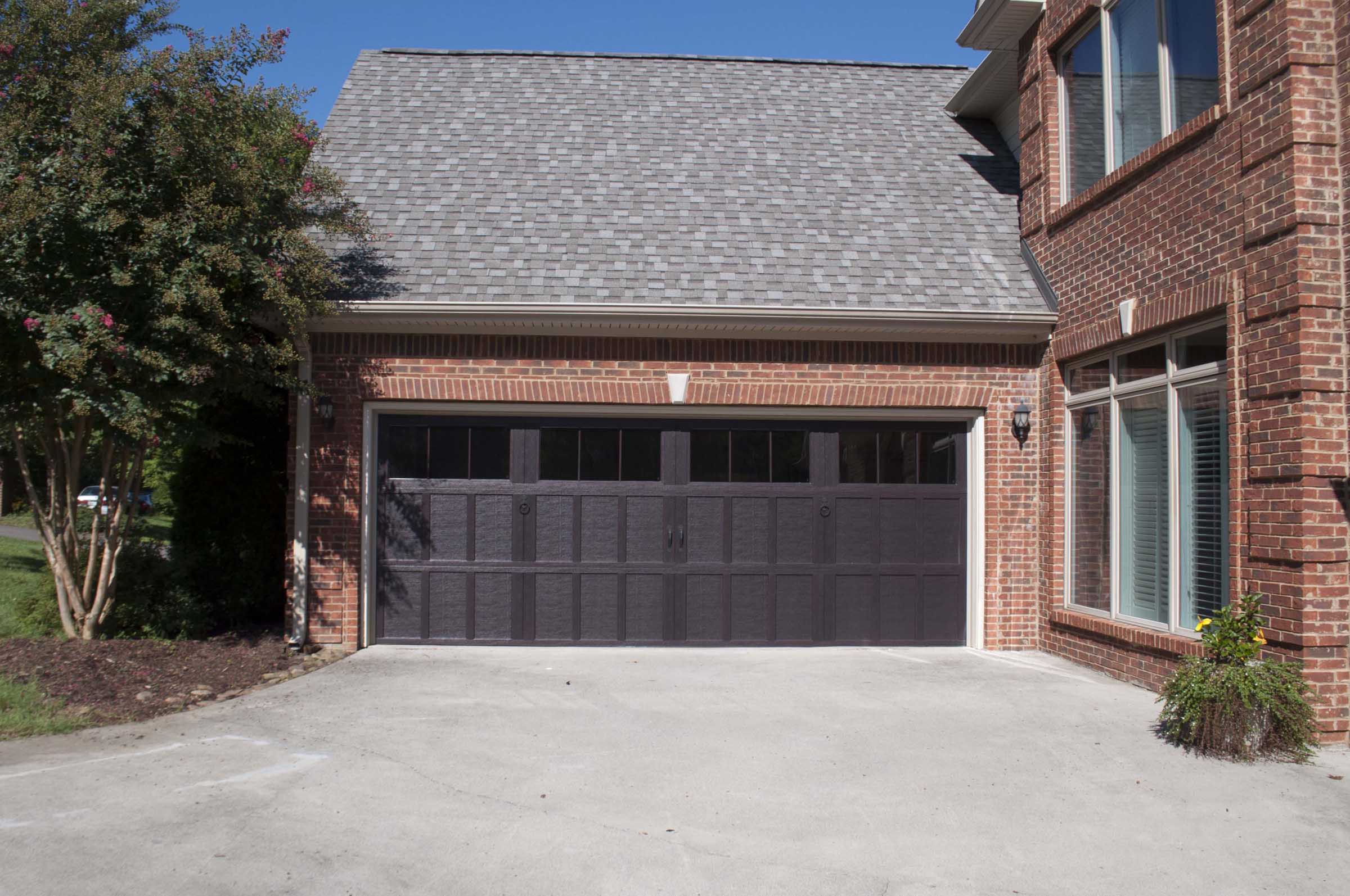 Knoxville Garage Door - Residential Impression Steel & Fiberglass Garage Doors Project with Photos